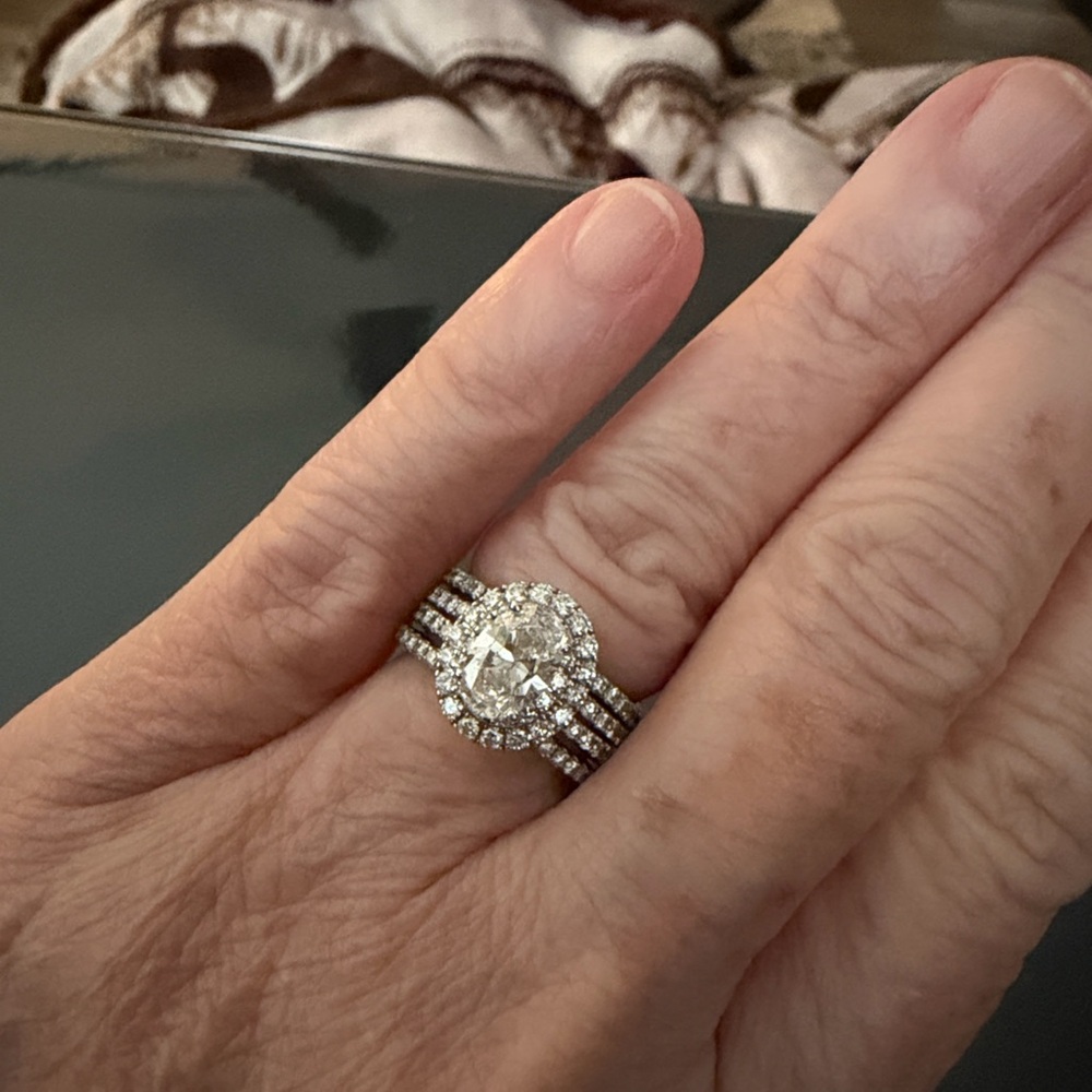 Dazzling Silver Halo Ring Set